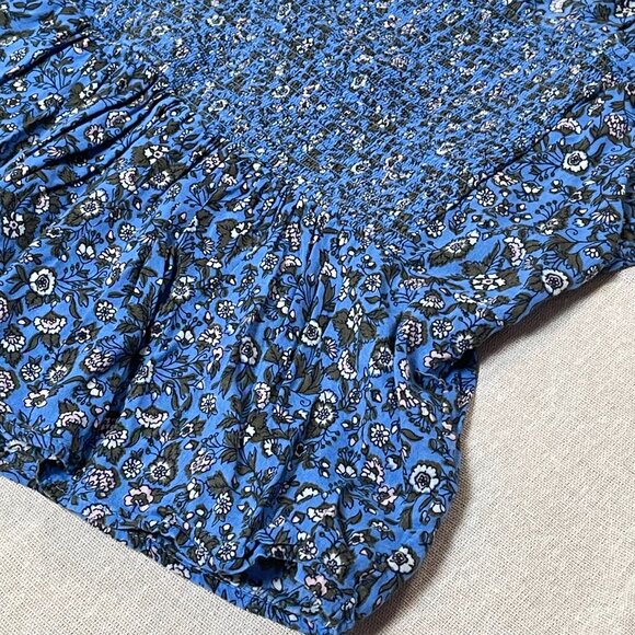 Old Navy | Blue Floral Waist-Defined V-Neck Button Front Blouse | Medium - Picture 7 of 9
